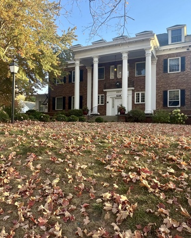 Kappa Alpha Theta, a sorority, home to several Honors students. Photo by Blanche Nery.